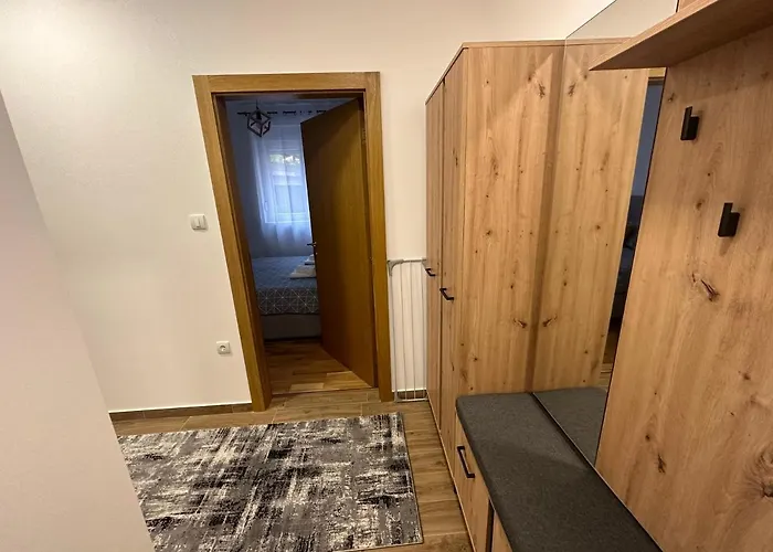 דירה Pavlovic סוקו בניה